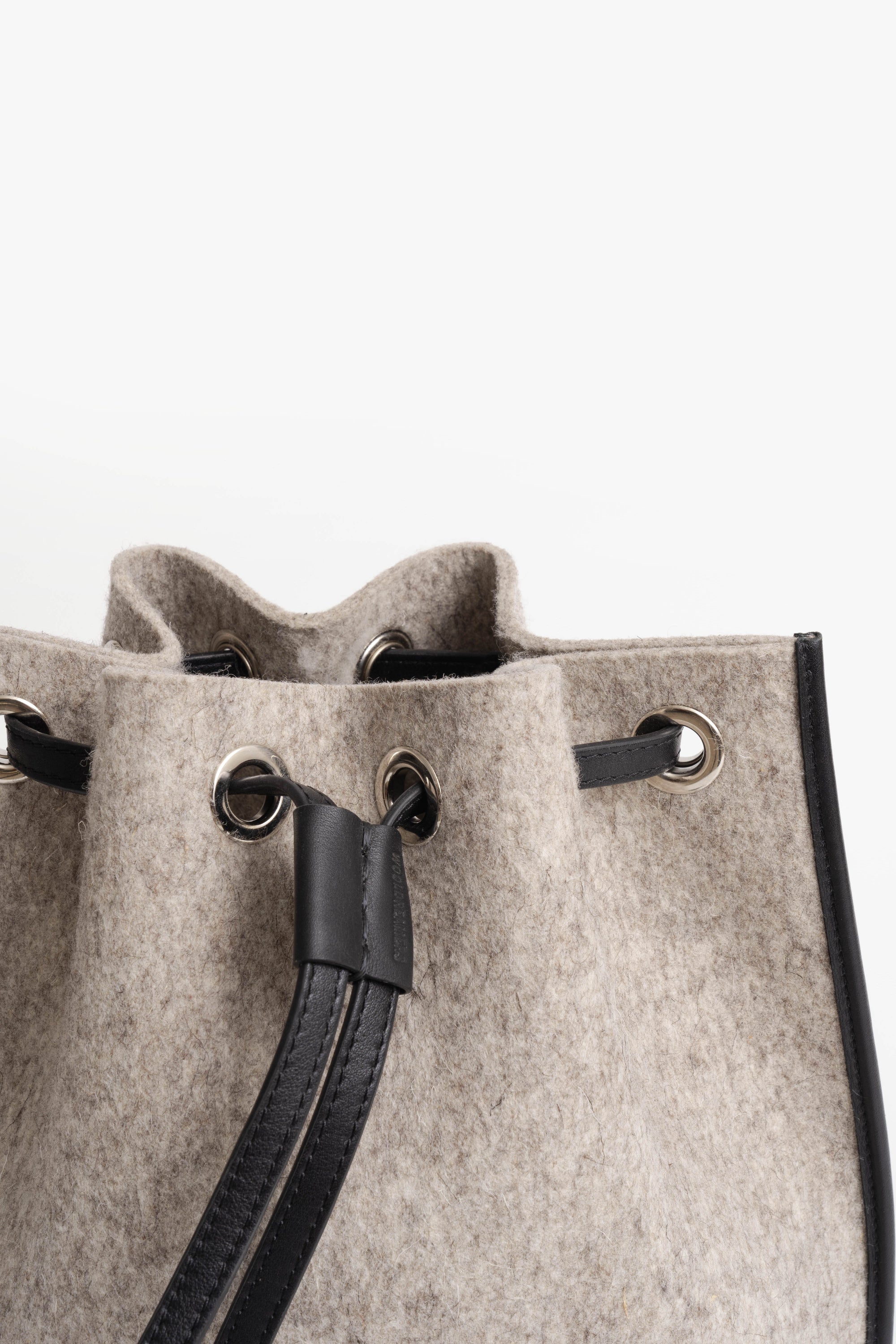 MOCHILA: MINDS